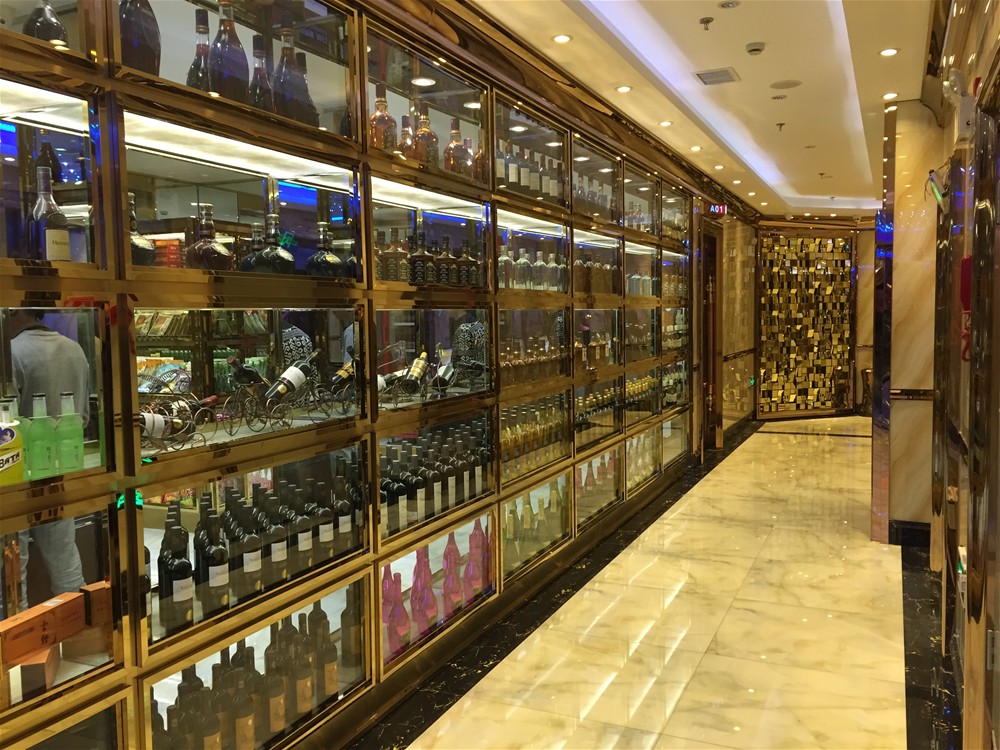 昆明喜临门量贩式KTV工程全数选取J9集团直营瓷砖微晶石产品铺贴