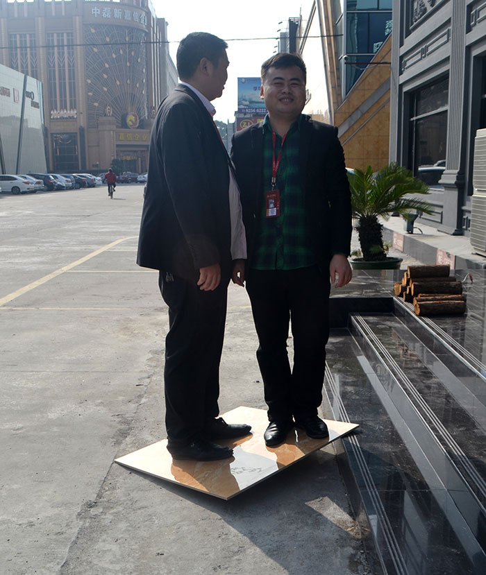  J9集团直营9面通体大理石瓷砖  由内而表的美满升级-越裸越美 