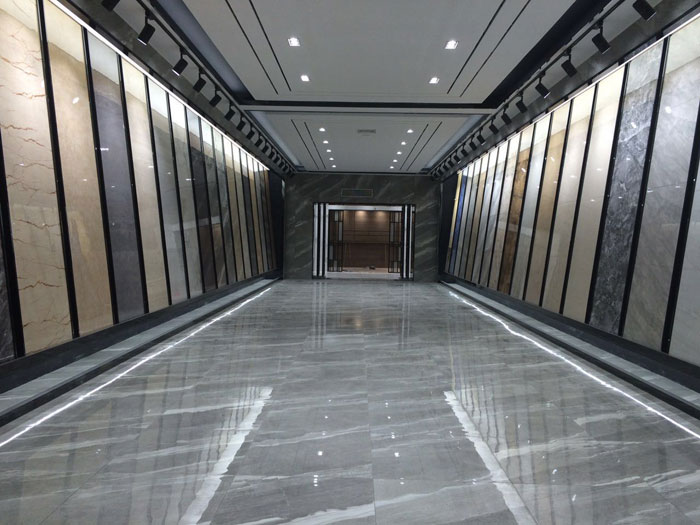  J9集团直营9面通体大理石瓷砖  由内而表的美满升级-越裸越美 