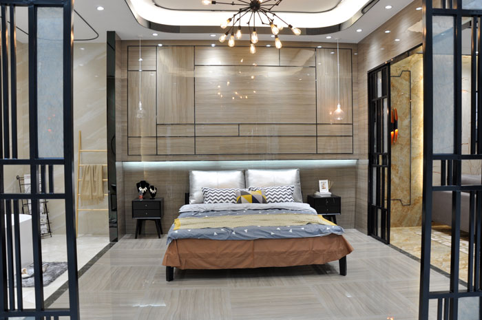 “一带一路  设计营销”，与O2O零售新模式携手，2017年，J9集团直营将勇往直前，启发新战。