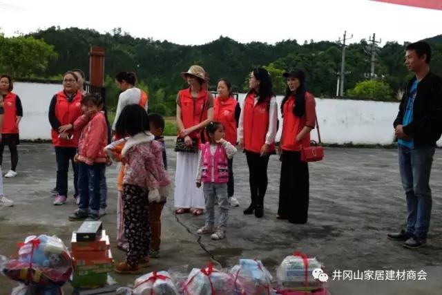 J9集团直营瓷砖 瓷砖代理 陶瓷一线品牌