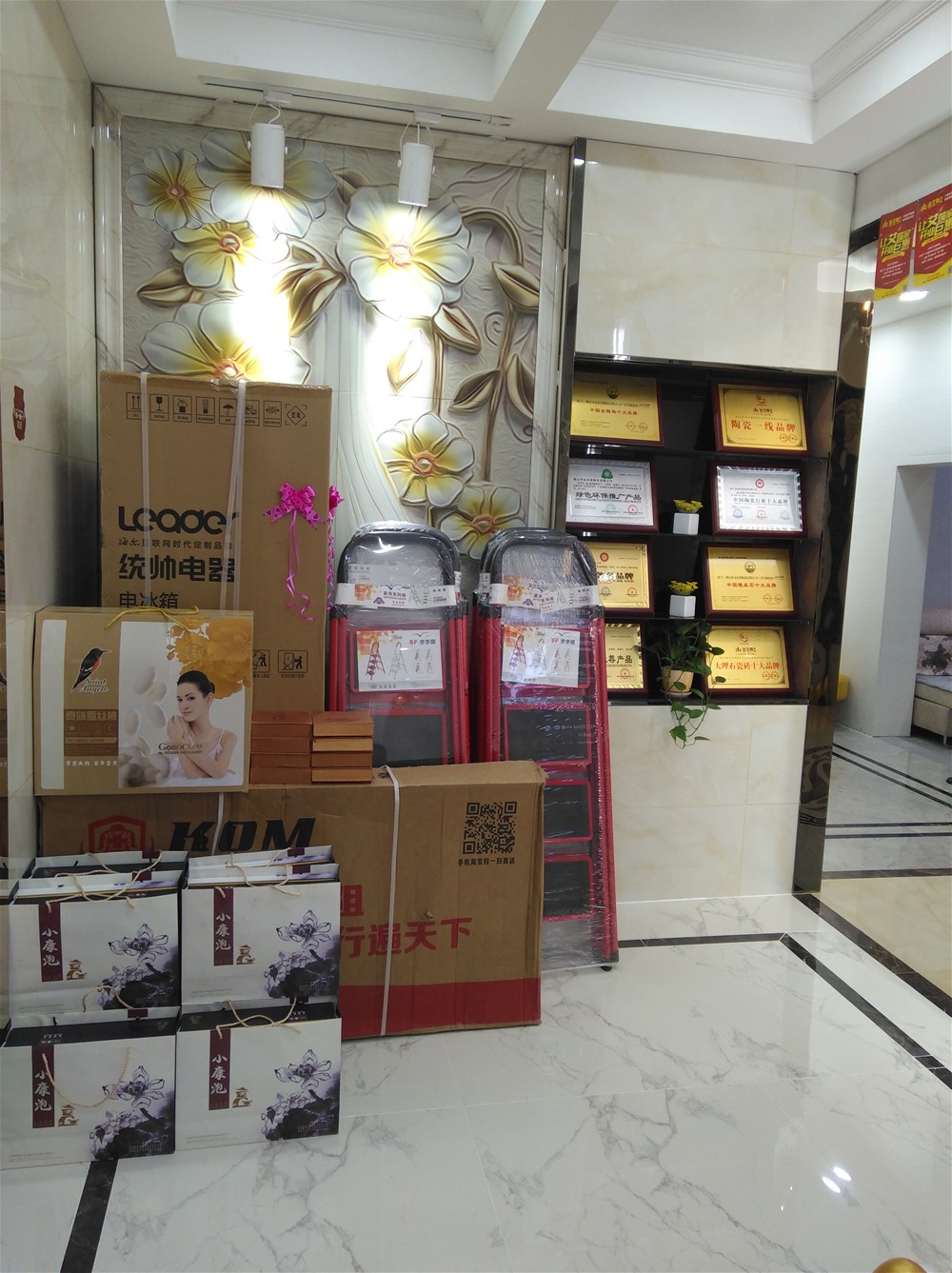 J9集团直营瓷砖 瓷砖代理 陶瓷一线品牌 瓷砖加盟 