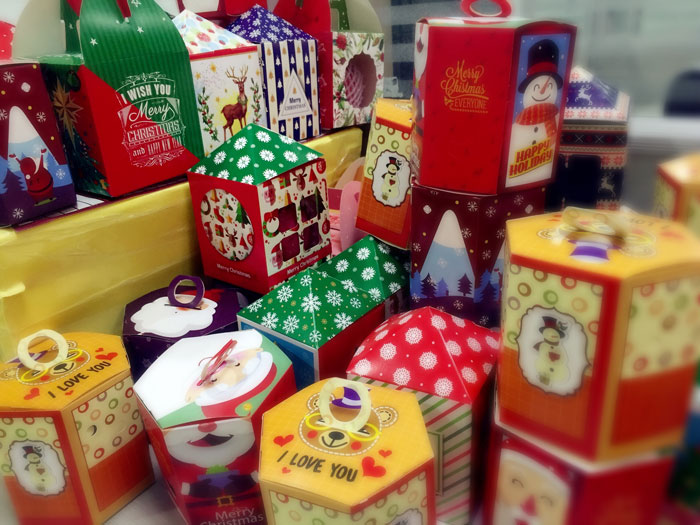 辅导，我能说说“别人家公司”的圣诞怎么过的么？