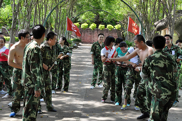 2013年8月J9集团直营拓展训练