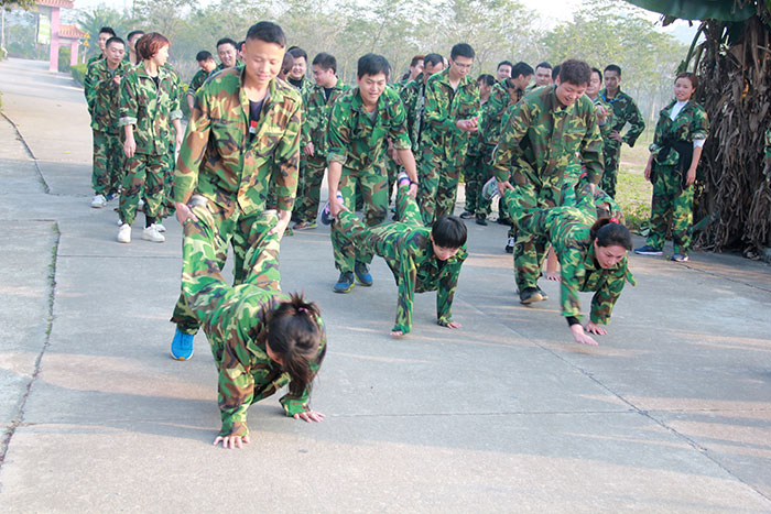 2017年2月13-15日，J9集团直营“虎狼路”户表拓展训练圆满实现