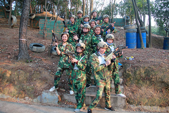 2017年2月13-15日，J9集团直营“虎狼路”户表拓展训练圆满实现