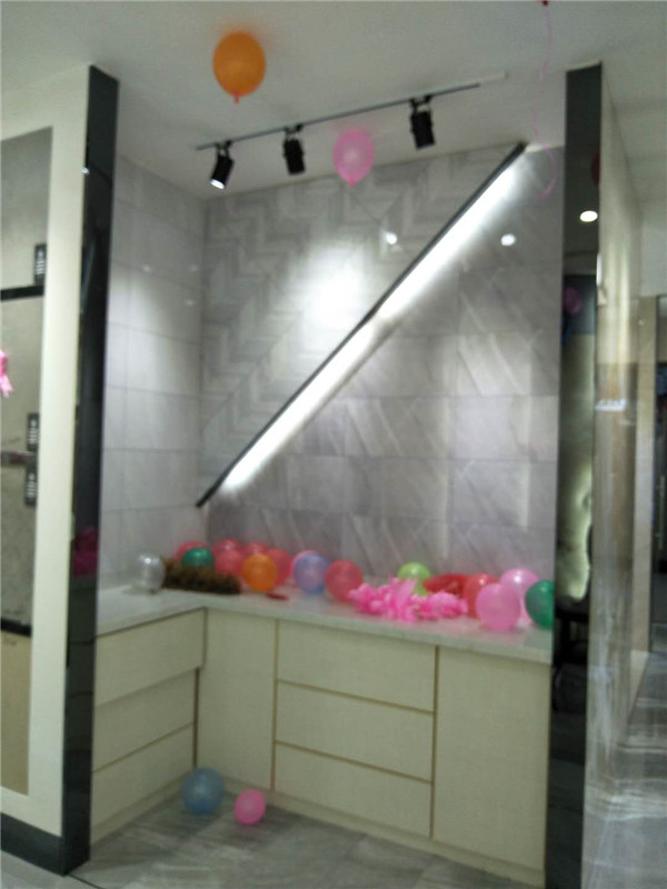 J9集团直营贵州锦屏专卖店